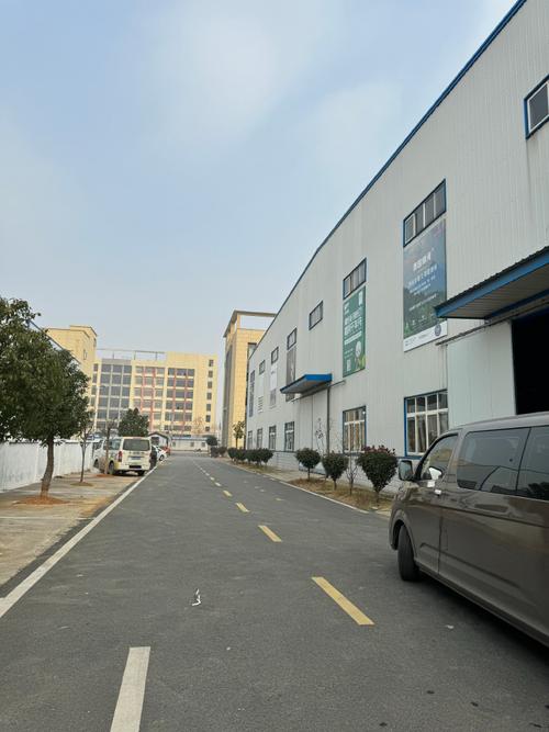 武汉源头工厂，2000平展厅——从设计到安装的一站式专业服务